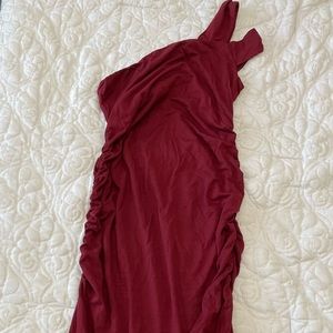 Isabella Oliver maternity- one shoulder dress